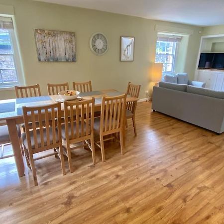 Charming 3/4 Bedroom Semi-Detached Cottage. Carberry 외부 사진